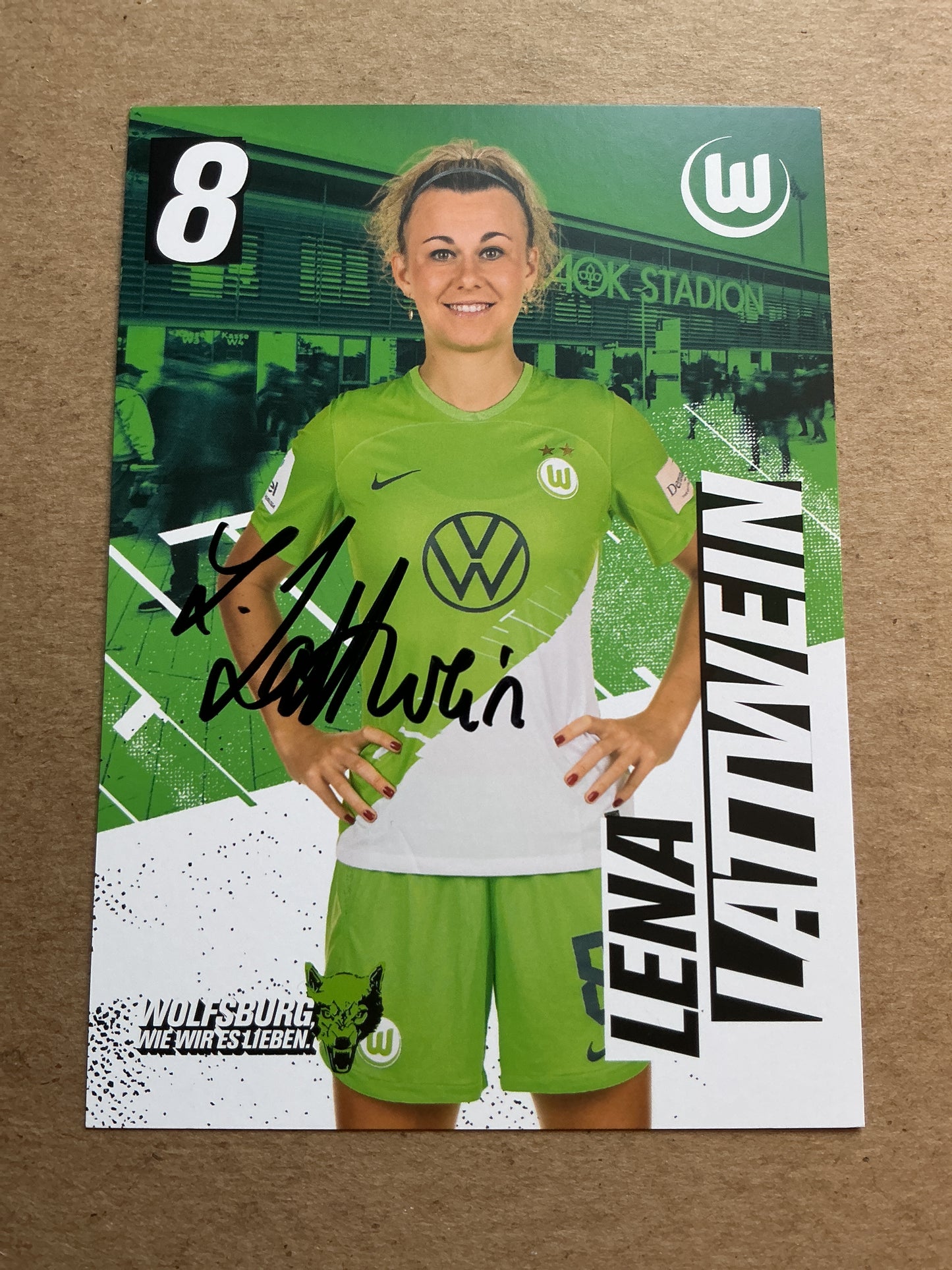 Lena Lattwein, Germany 🇩🇪 VfL Wolfsburg 2023/24 hand signed