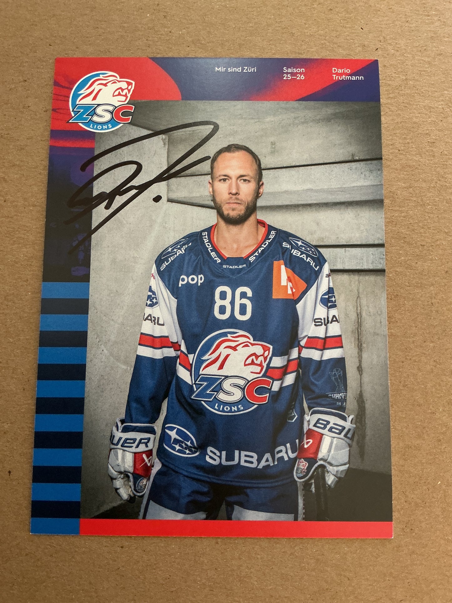 Dario Trutmann, Switzerland 🇨🇭 ZSC Lions 2025/26 hand signed