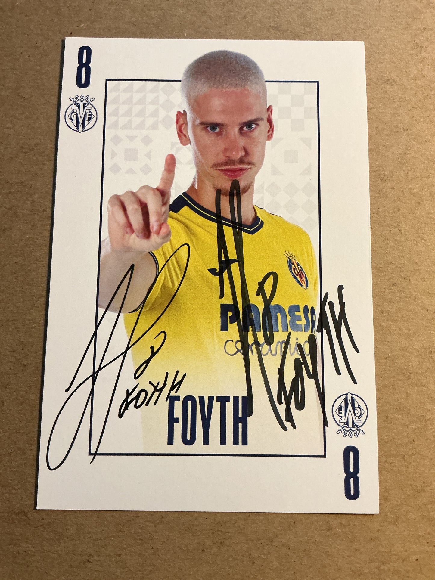 Juan Foyth, Argentina 🇦🇷 Villarreal CF 2024/25 hand signed