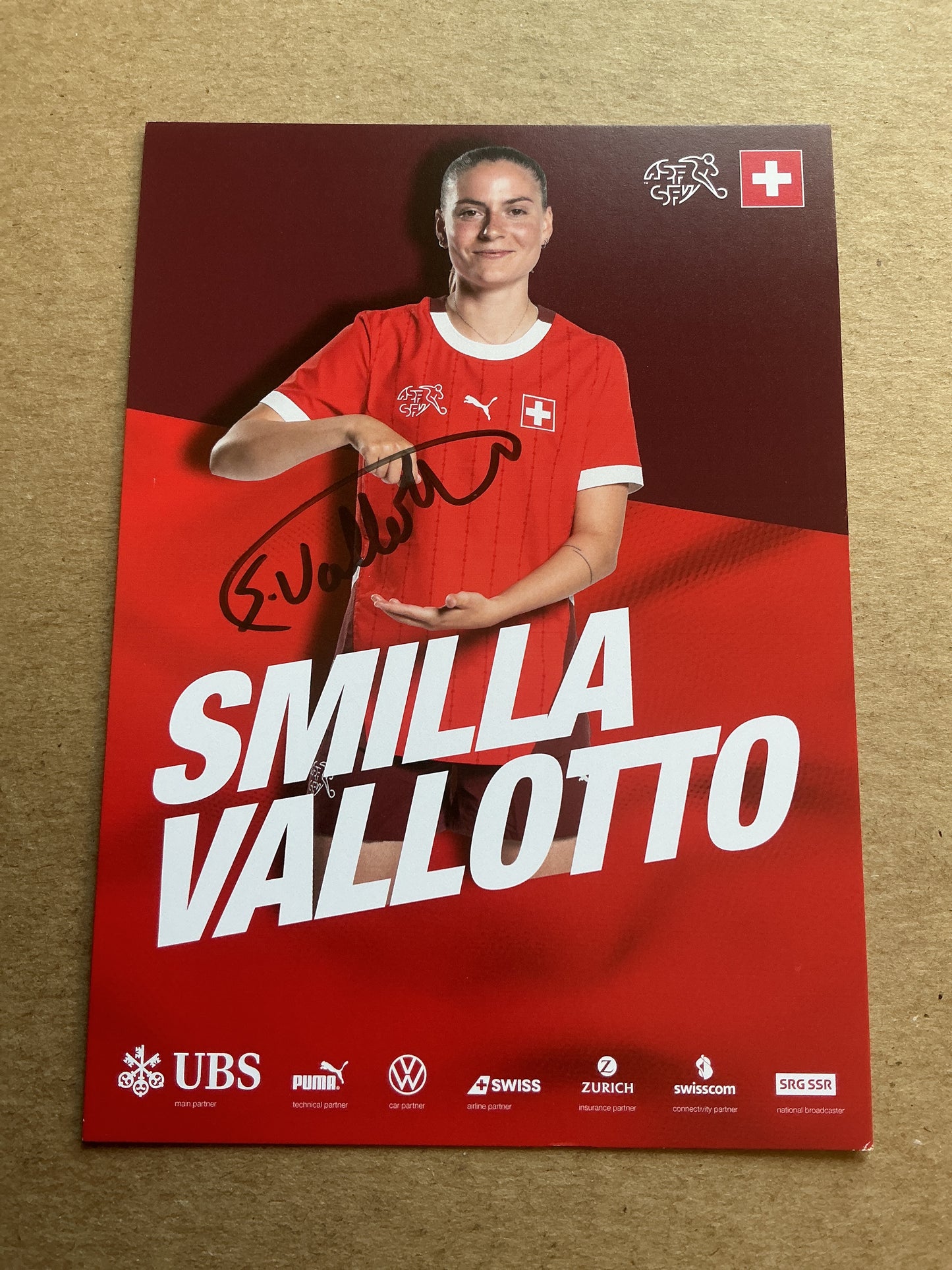 Smilla Vallotto, Switzerland 🇨🇭 UEFA Euro Cup 2025 hand signed