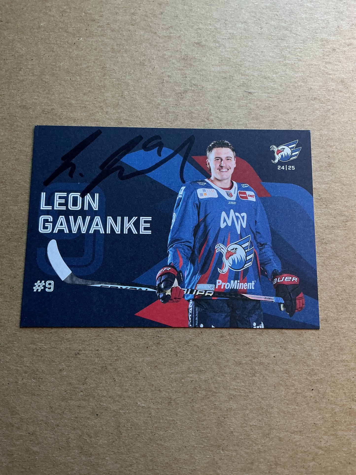 Leon Gawanke, Germany 🇩🇪 Adler Mannheim 2024/25 hand signed