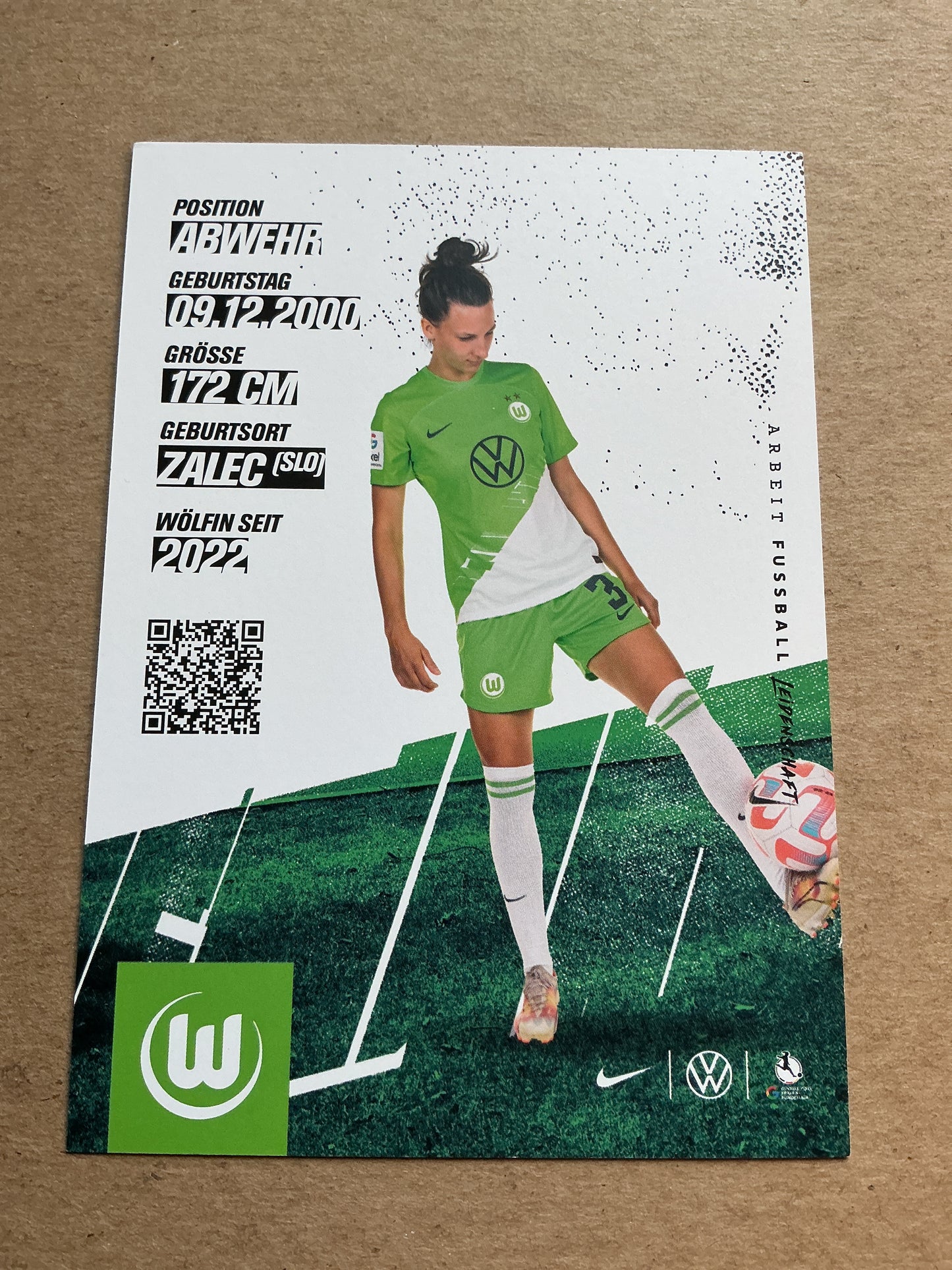 Sara Agrez, Slovenia 🇸🇮 VfL Wolfsburg 2023/24 hand signed