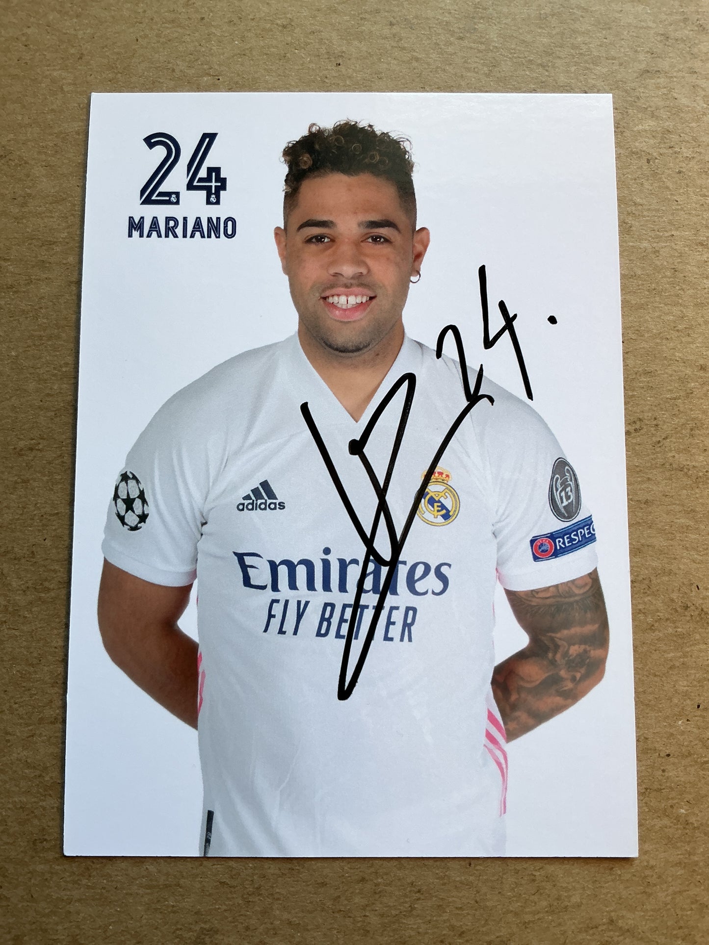 Mariano Díaz, Dominican Republic 🇩🇴 Real Madrid 2020/21 hand signed