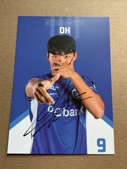 Oh Hyeon-gyu, South Korea 🇰🇷 KRC Genk 2024/25 hand signed