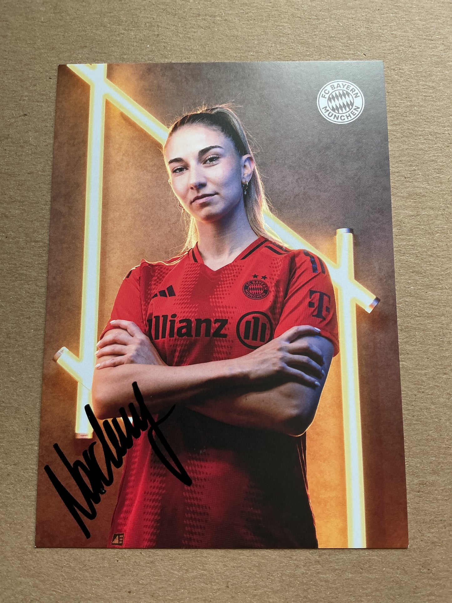 Katharina Naschenweng, Austria 🇦🇹 FC Bayern Munich 2024/25 hand signed