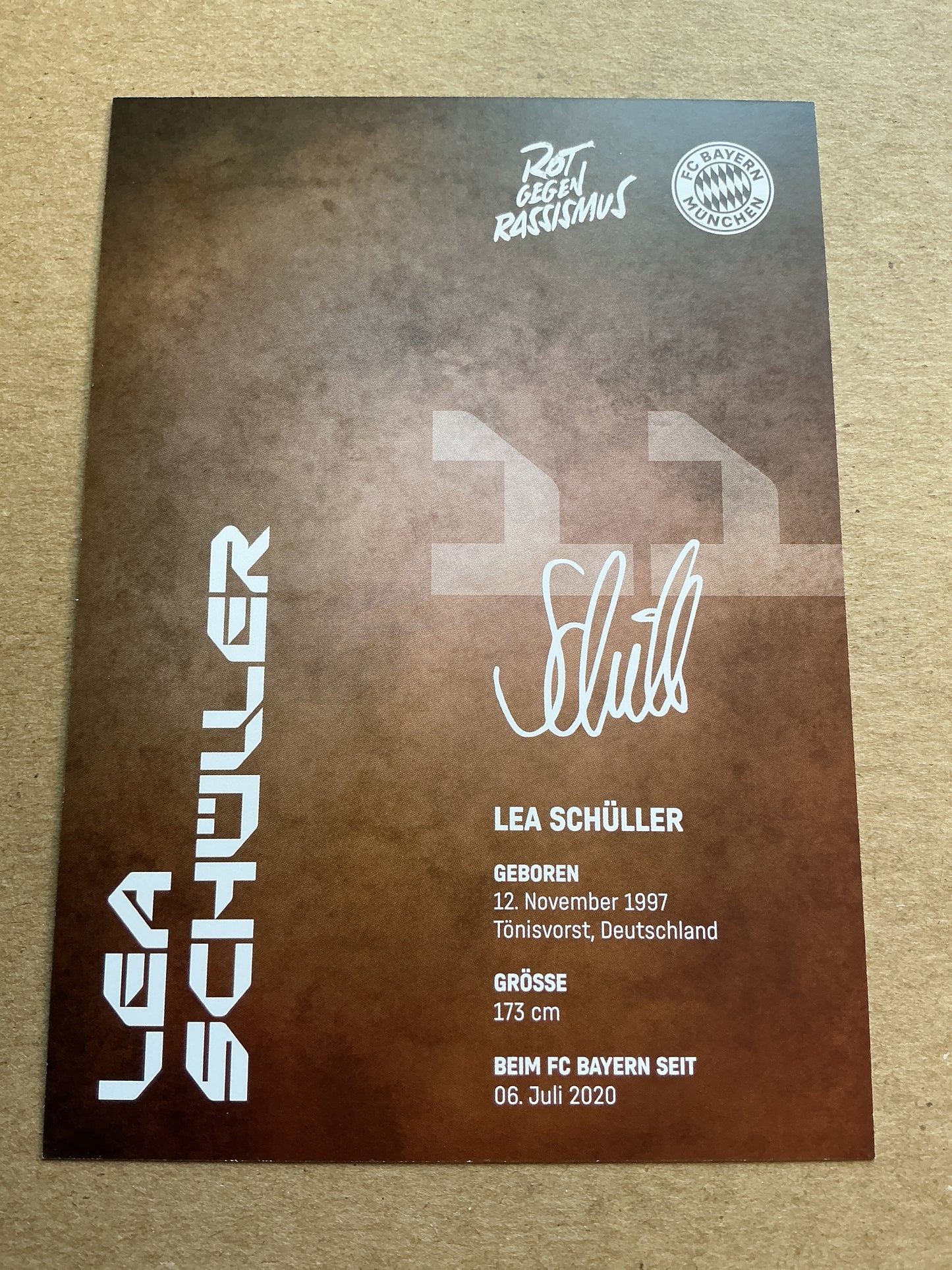 Lea Schüller, Germany 🇩🇪 FC Bayern Munich 2024/25 hand signed