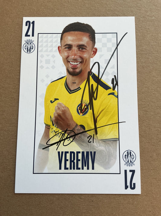 Yéremy Pino, Spain 🇪🇸 Villarreal CF 2024/25 hand signed
