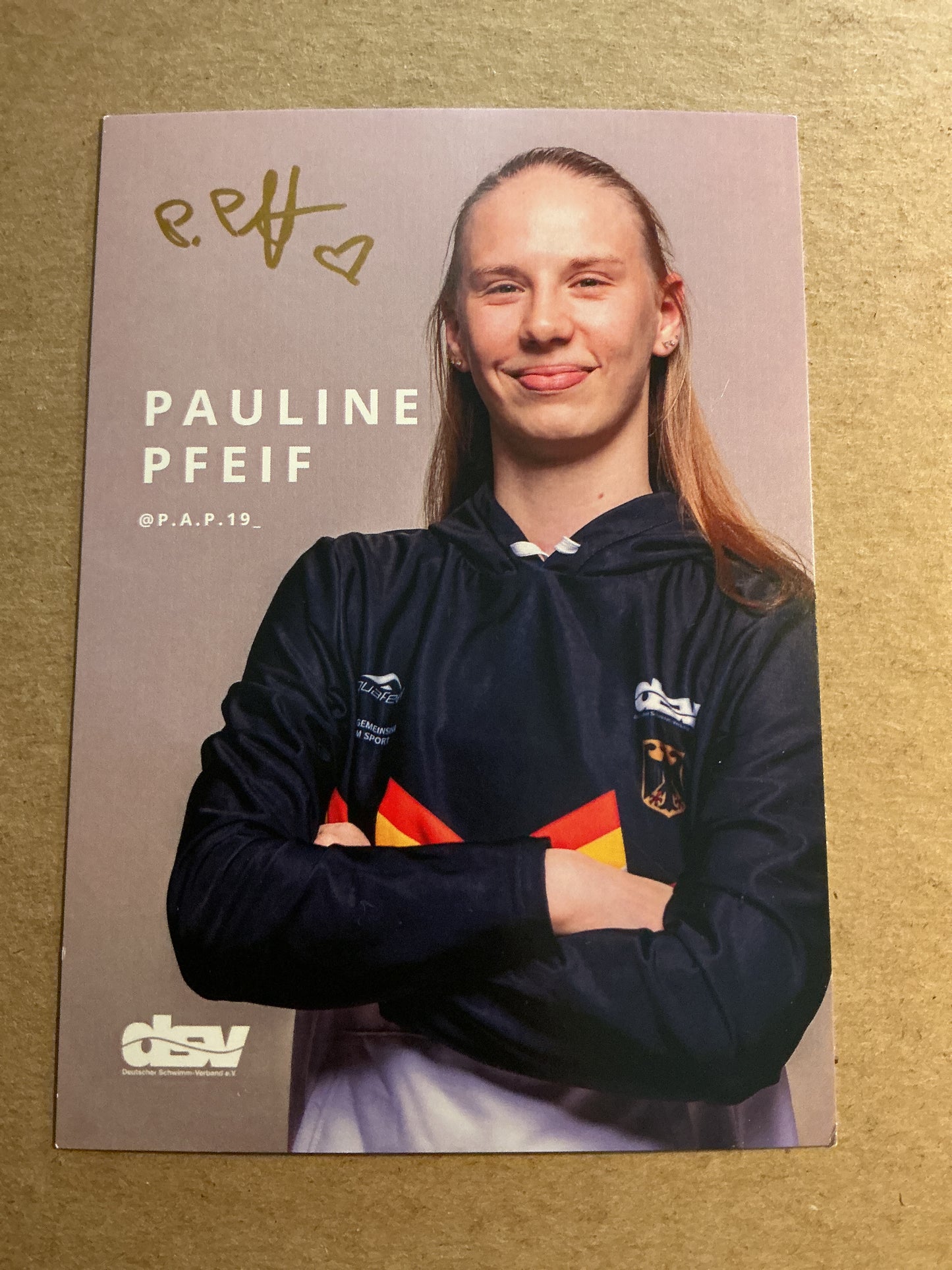 Pauline Pfeif, Germany 🇩🇪 Diving Summer Olympics 2024 hand signed