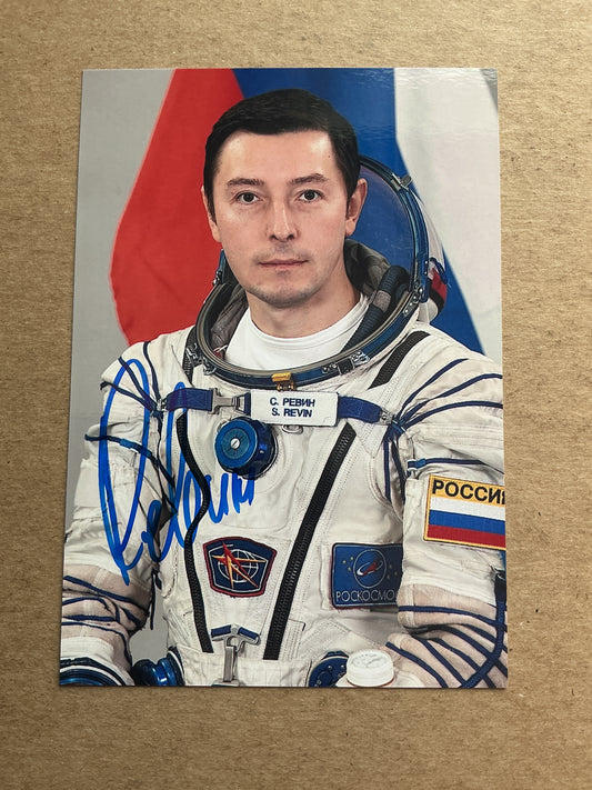 Sergey Revin, Russia 🇷🇺 Cosmonaut Space Other hand signed