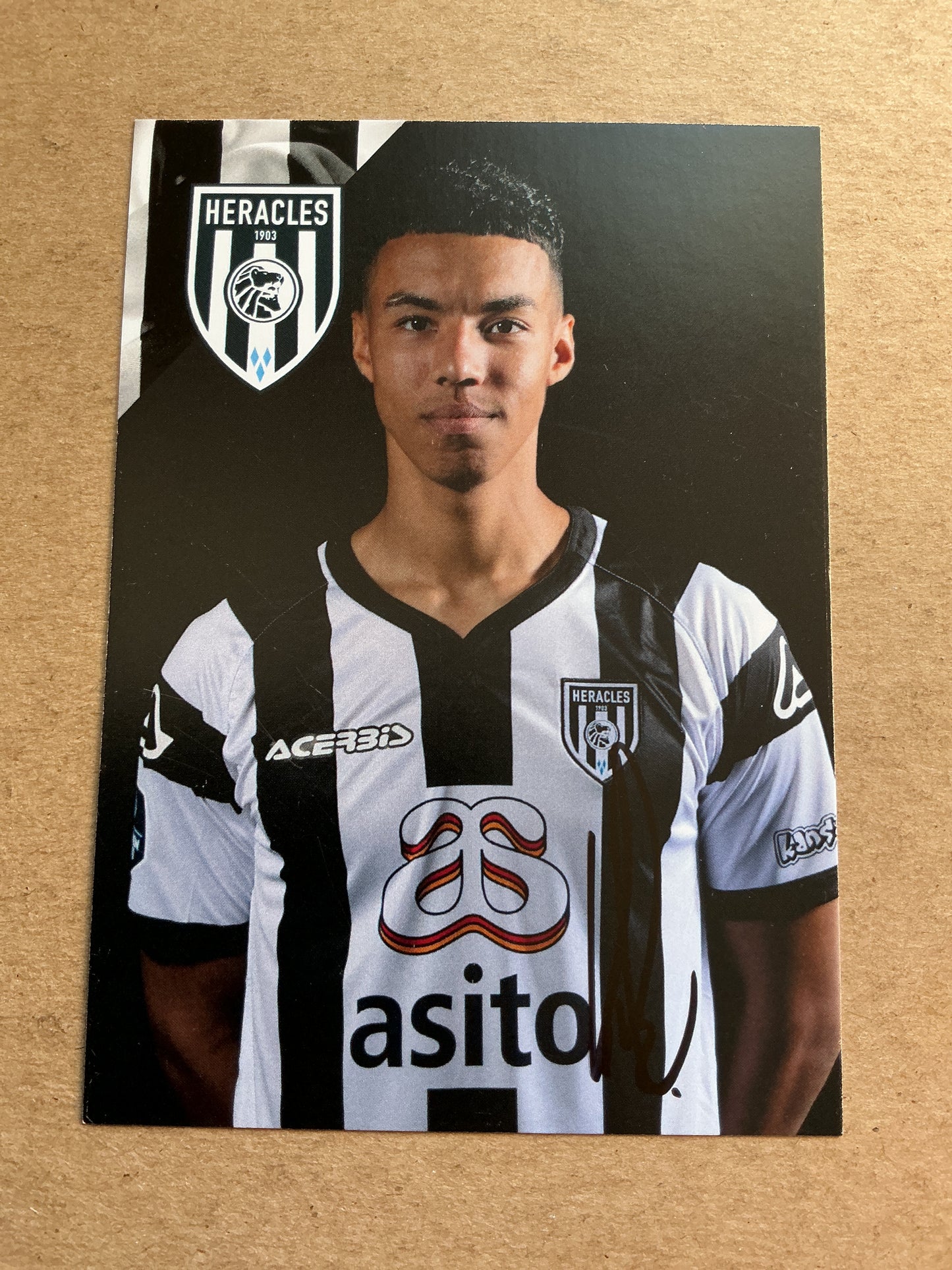 Ruben Roosken, Netherlands 🇳🇱 Heracles Almelo 2021/22 hand signed