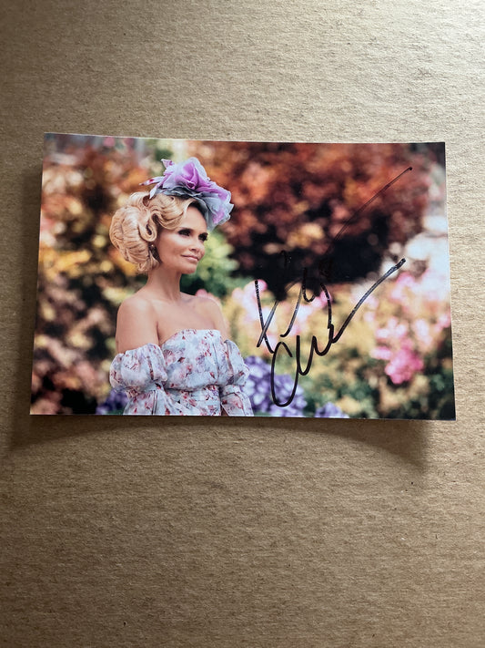 Kristin Chenoweth, USA 🇺🇸 Actress hand signed