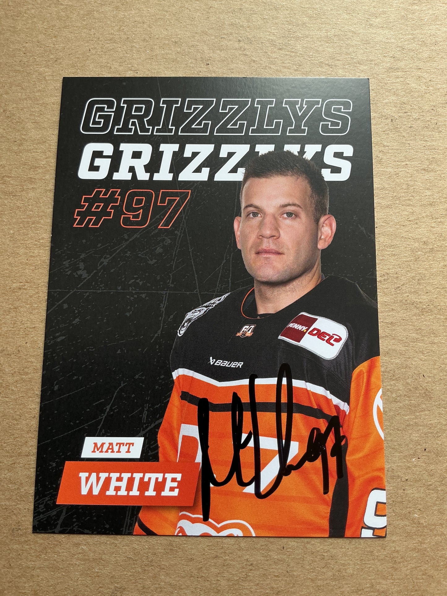 Matt White, USA 🇺🇸 Grizzlys Wolfsburg 2024/25 hand signed