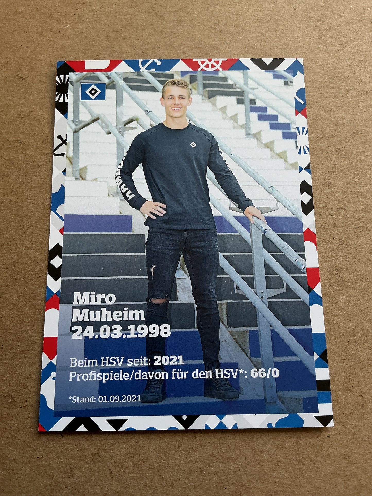 Miro Muheim, Switzerland 🇨🇭 Hamburger SV 2021/22 hand signed