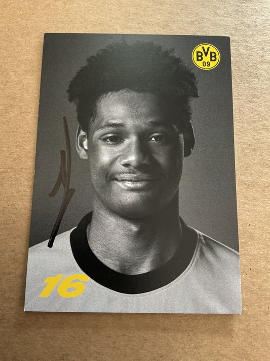 Julien Duranville, Belgium 🇧🇪 Borussia Dortmund 2023/24 hand signed
