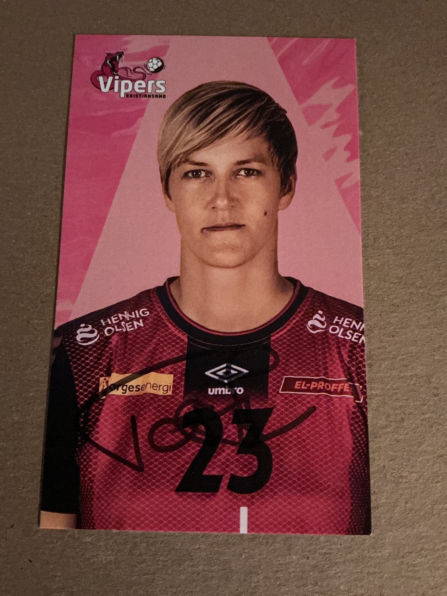 Zsuzsanna Tomori, Hungary 🇭🇺 Handball Vipers 2021/22 hand signed