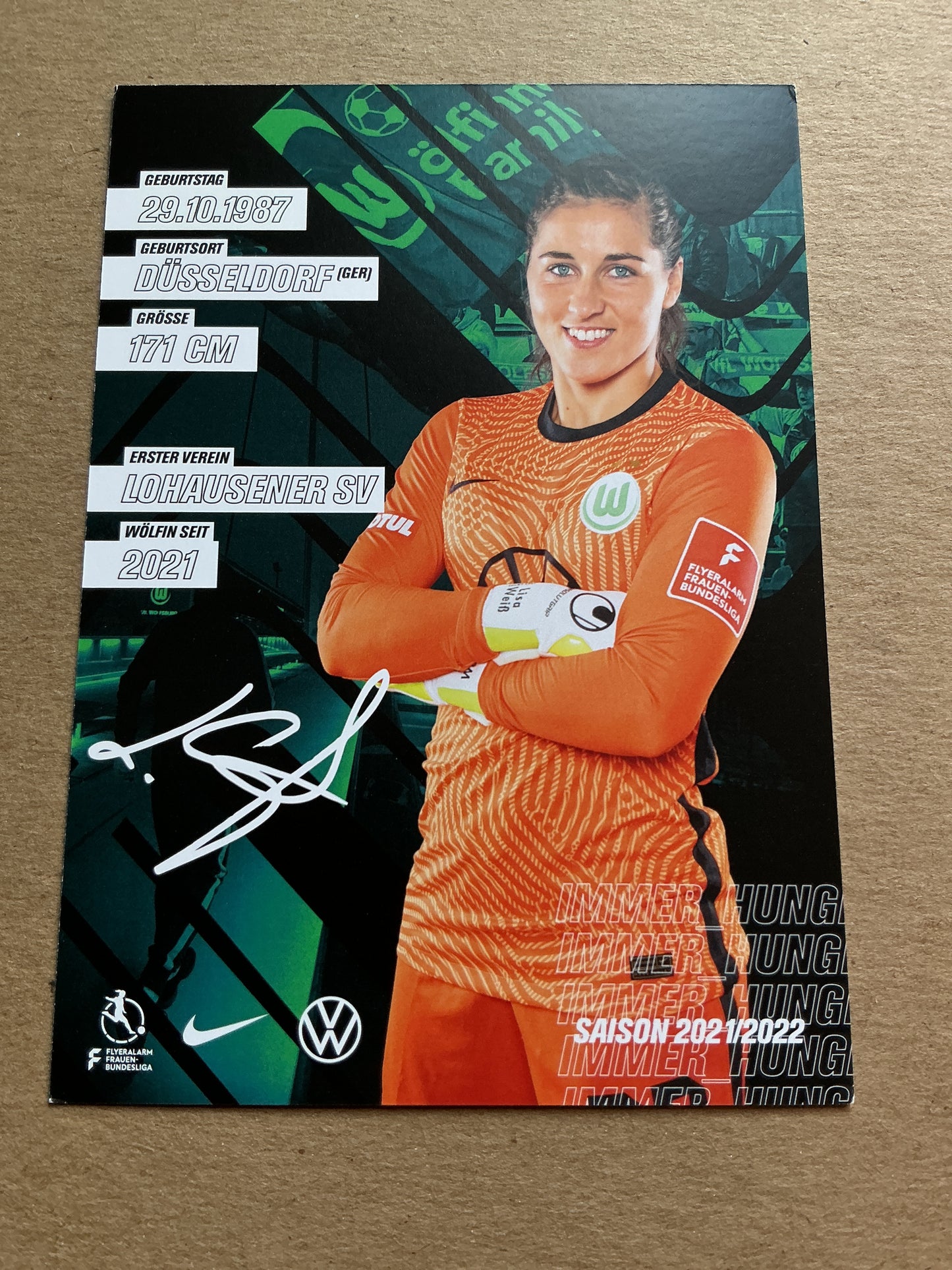 Lisa Weiss, Germany 🇩🇪 VfL Wolfsburg 2021/22 hand signed