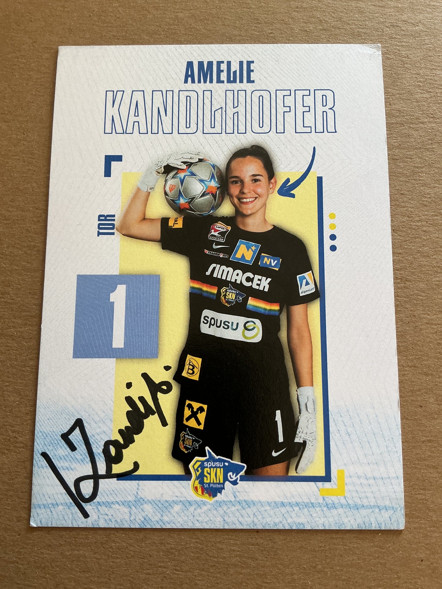 Amelie Kandlhofer, Austria 🇦🇹 SKN St. Pölten 2023/24 hand signed