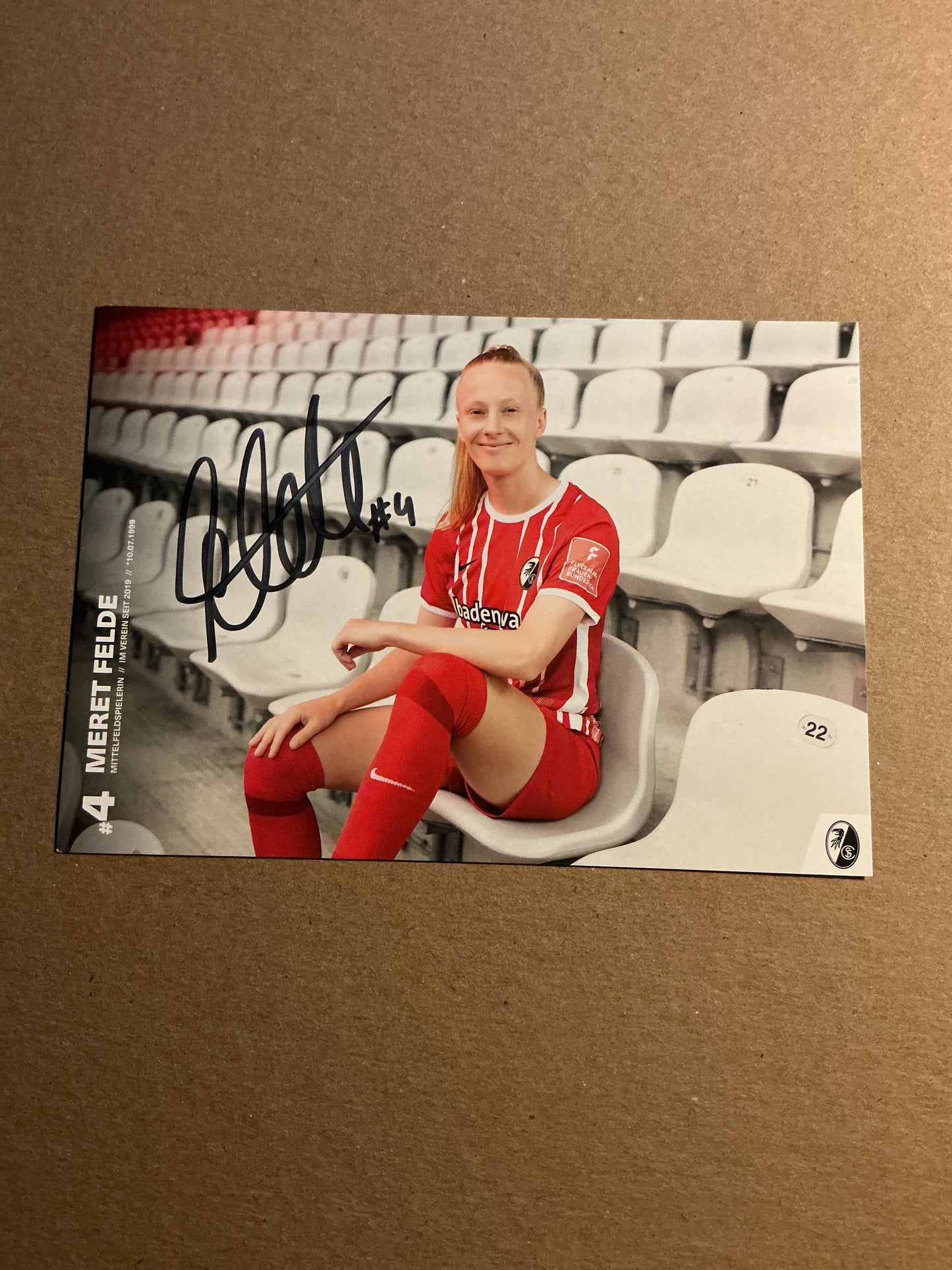 Meret Felde, Germany 🇩🇪 SC Freiburg 2022/23 hand signed