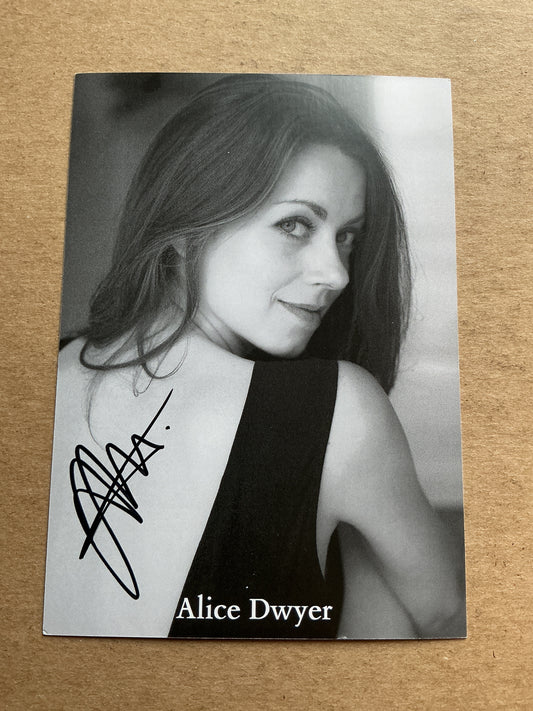 Alice Dwyer, Germany 🇩🇪 Actress 2025 hand signed