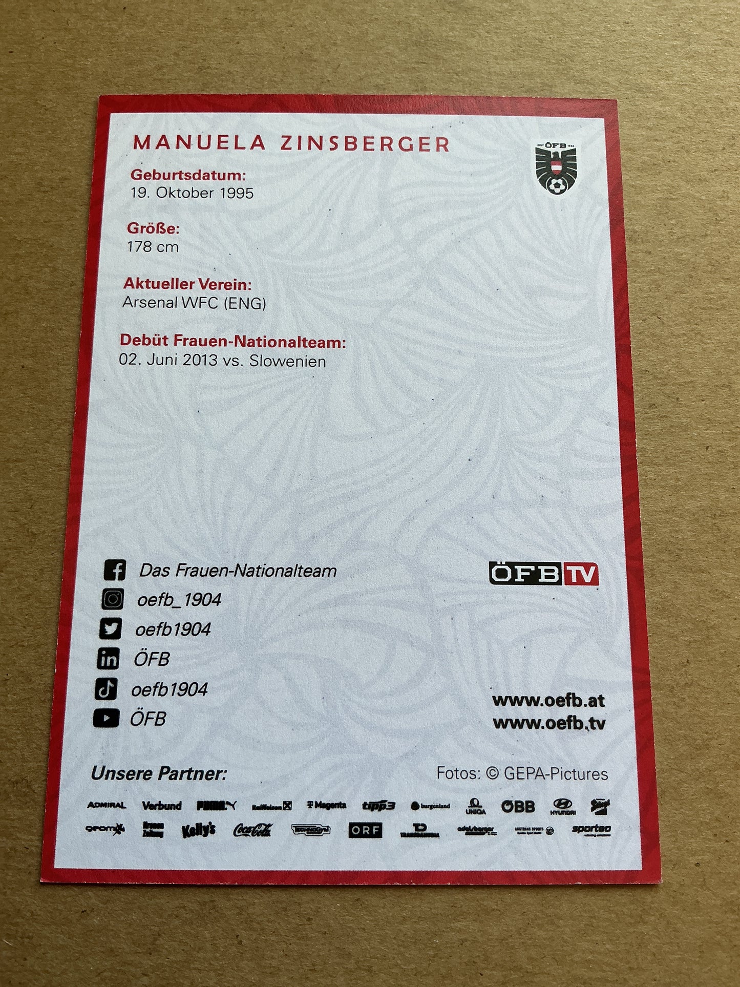 Manuela Zinsberger, Austria 🇦🇹 2024 Arsenal WFC hand signed