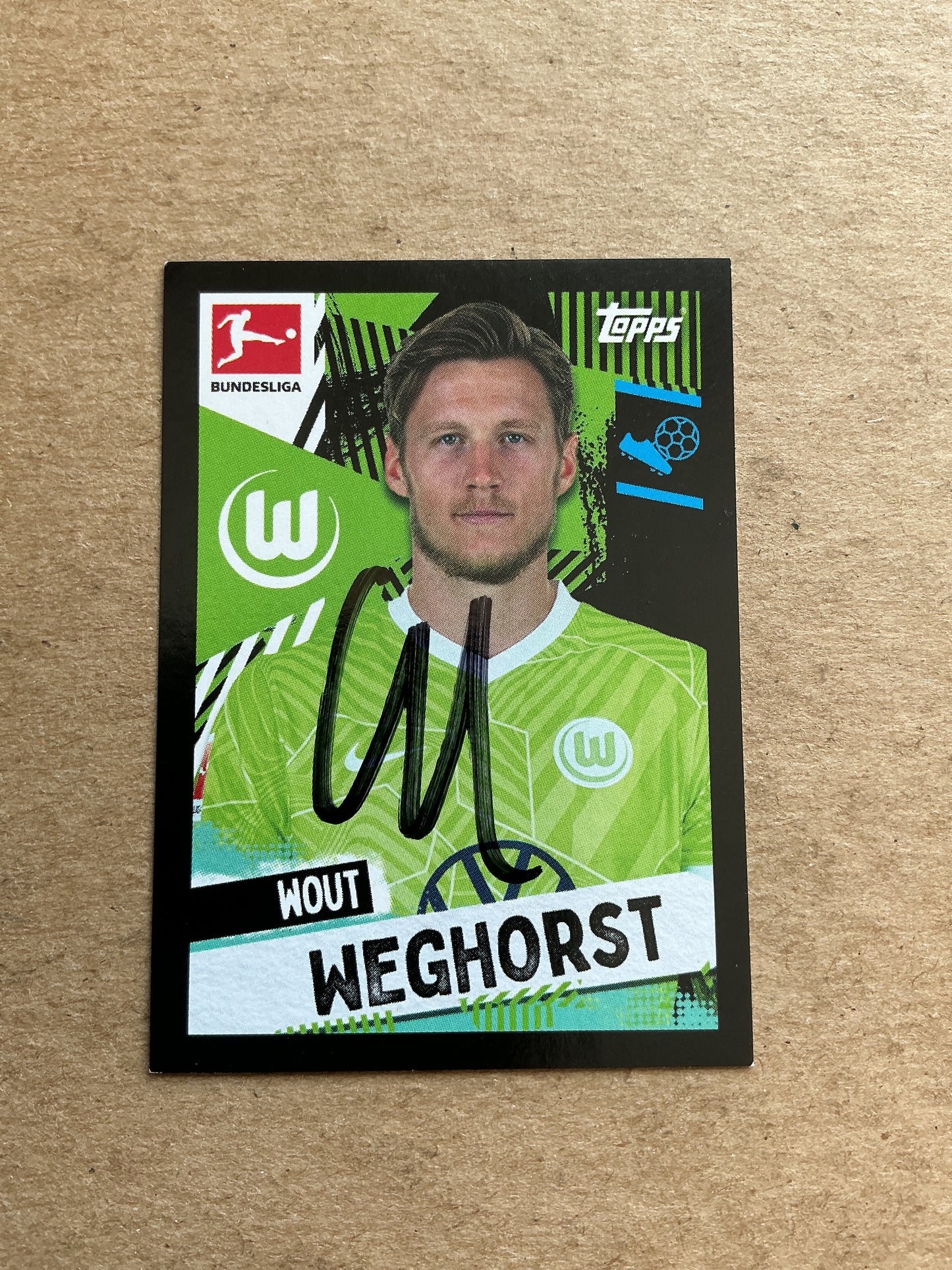 Wout Weghorst, Netherlands 🇳🇱 VfL Wolfsburg 2021/22 Topps hand signed