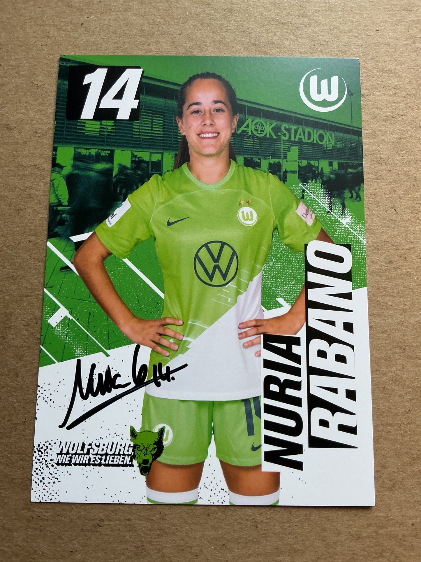 Nuria Rabano, Spain 🇪🇸 VfL Wolfsburg 2023/24 hand signed