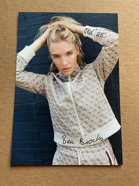 Bea Brocks, Germany 🇩🇪 Actress 2025 hand signed