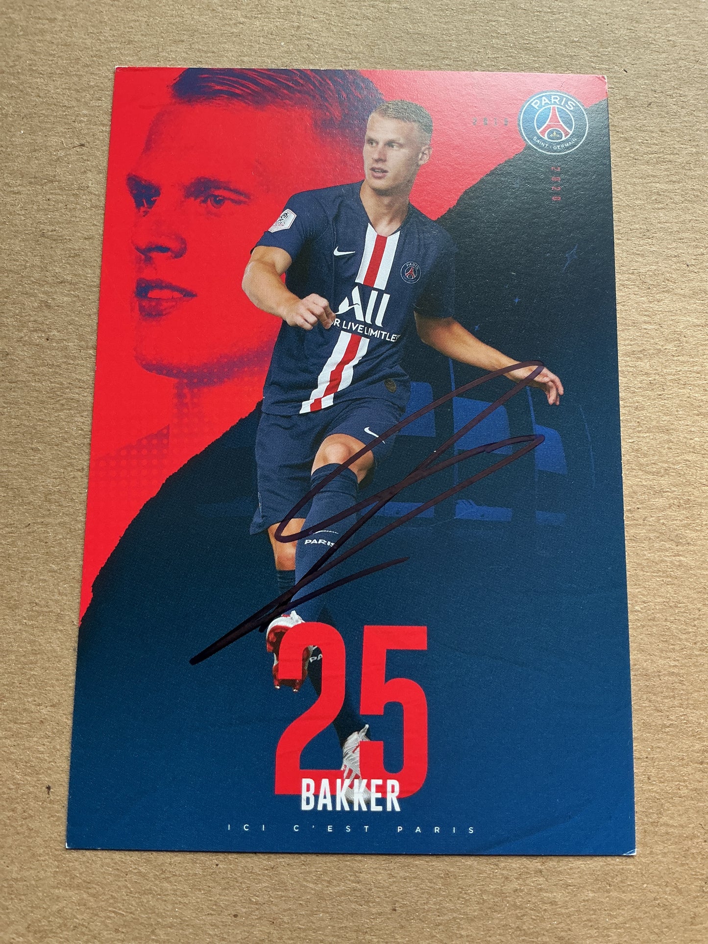 Mitchel Bakker, Netherlands 🇳🇱 Paris Saint-Germain 2019/20 hand signed