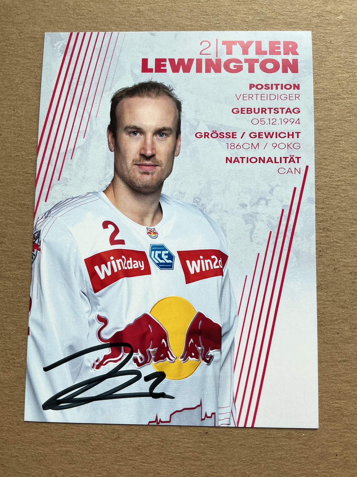 Tyler Lewington, Canada 🇨🇦 EC Red Bull Salzburg 2023/24 hand signed
