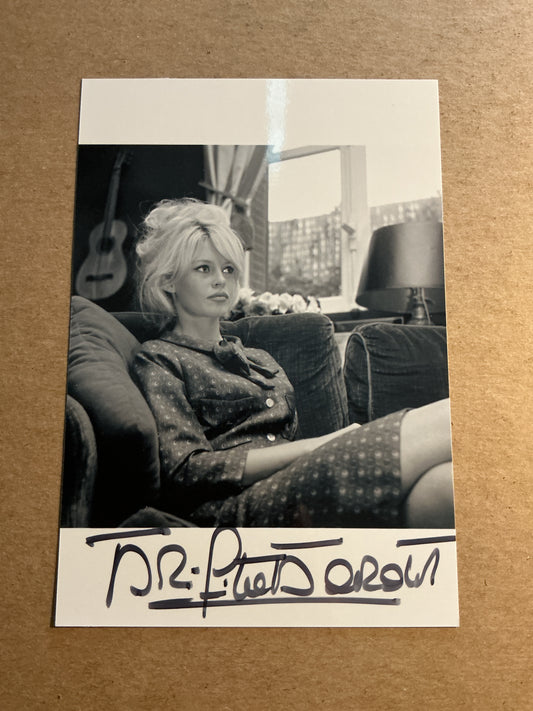 Brigitte Bardot, France 🇫🇷 Actress hand signed