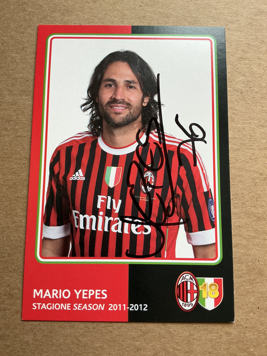 Mario Yepes, Colombia 🇨🇴 AC Milan 2011/12 hand signed