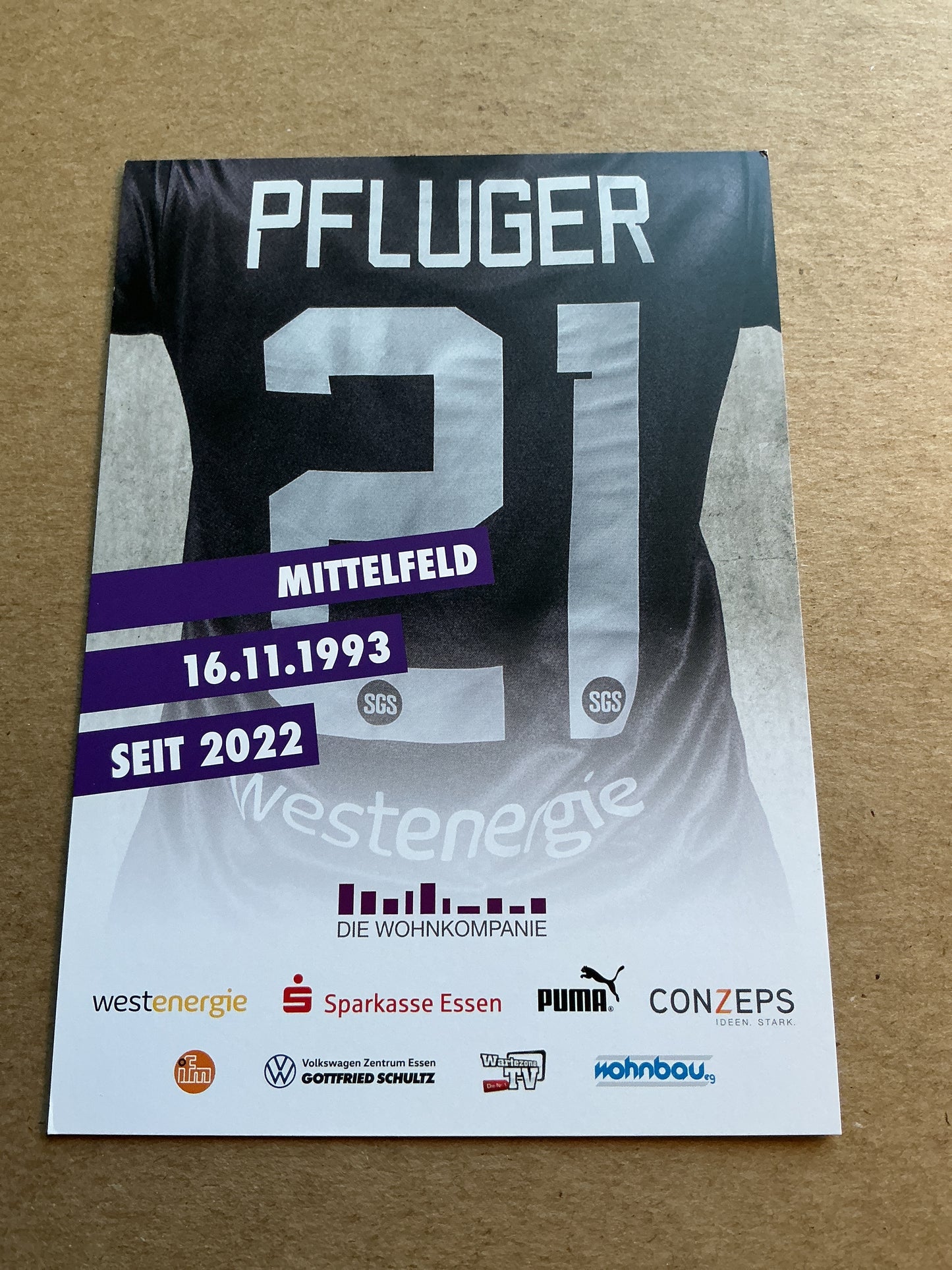 Anja Pfluger, Germany 🇩🇪 SGS Essen 2024/25 hand signed