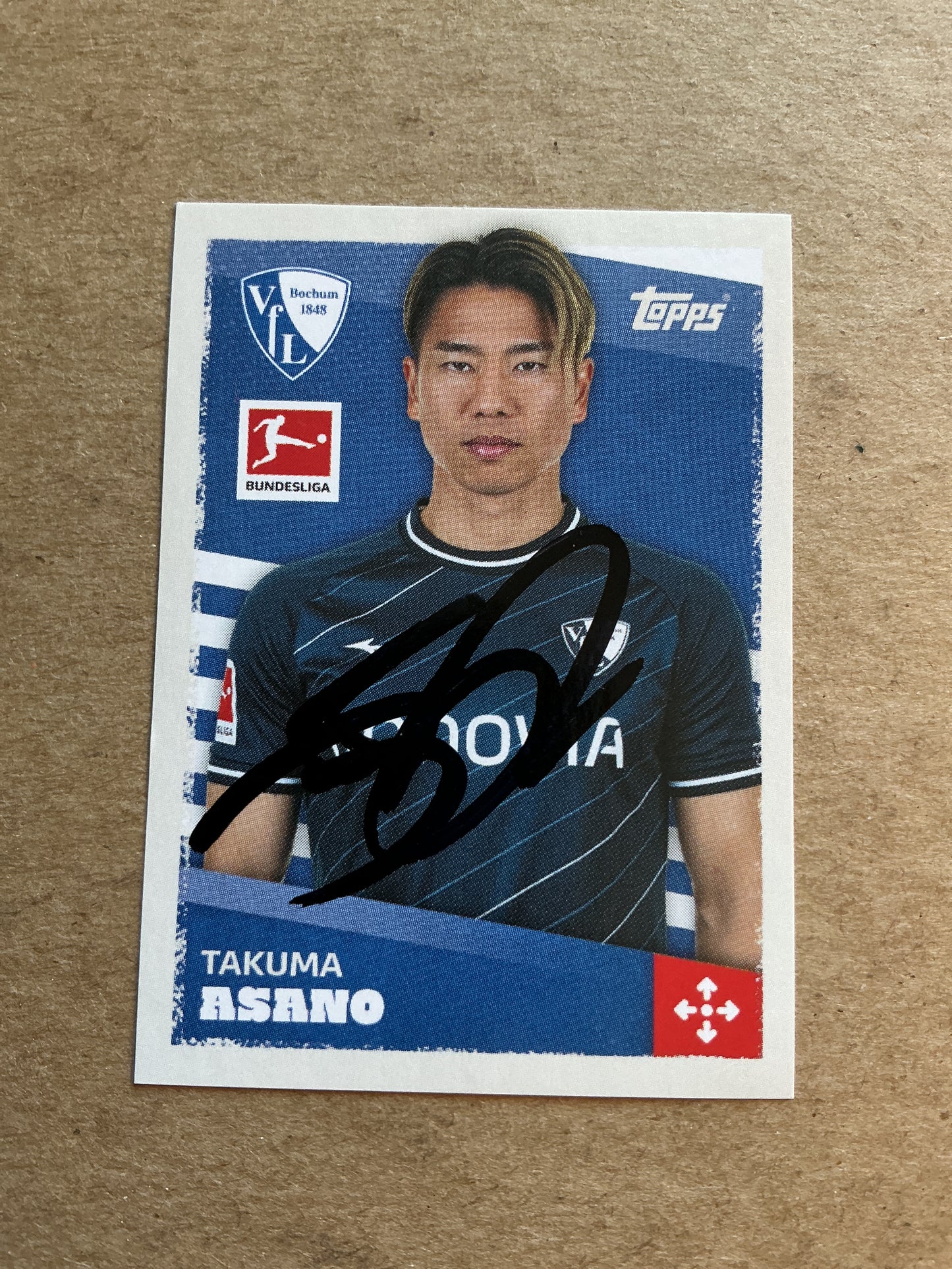 Takuma Asano, Japan 🇯🇵 VfL Bochum 2023/24 Topps hand signed