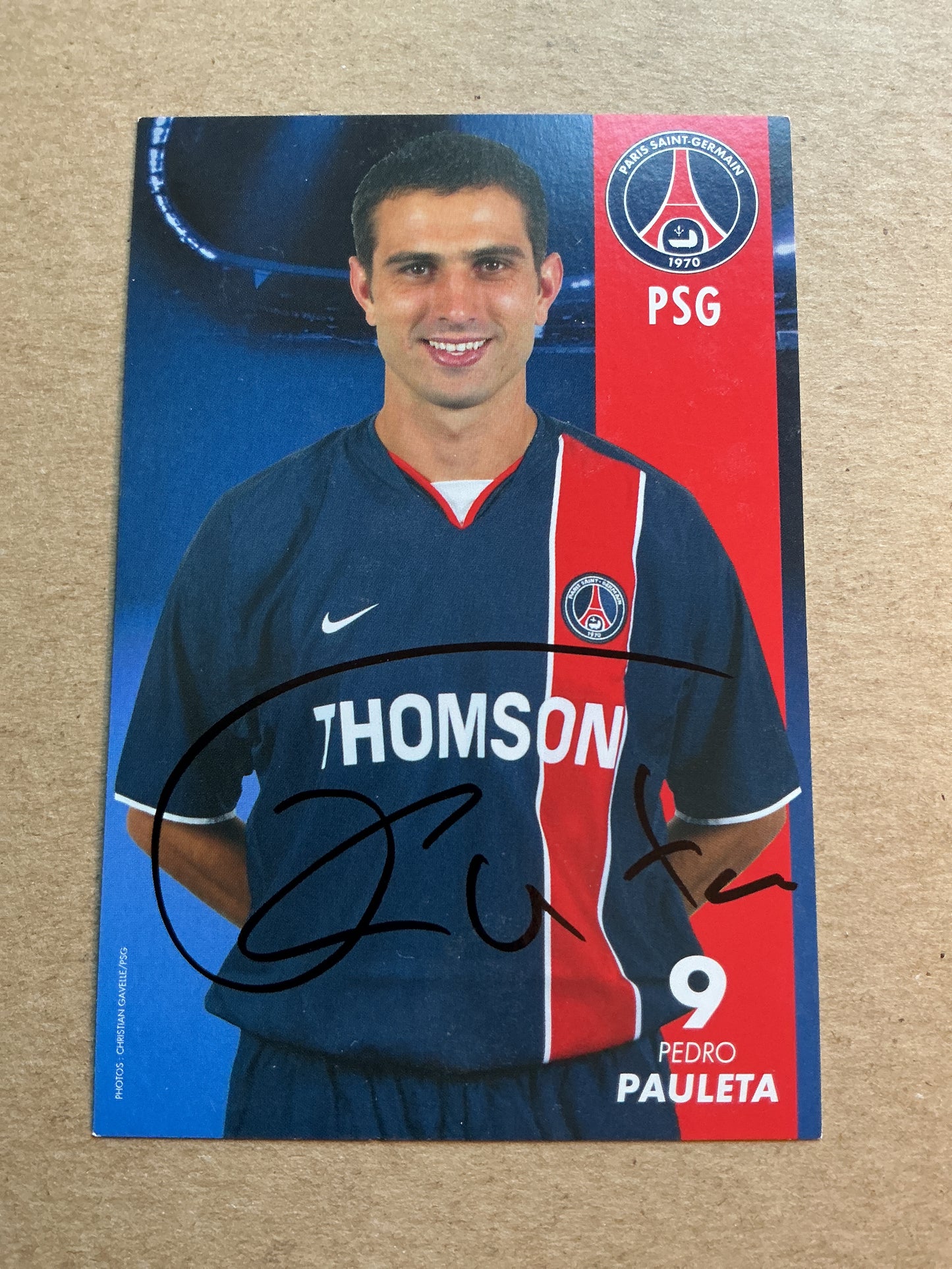Pedro Pauleta, Portugal 🇵🇹 Paris Saint-Germain 2003/04 hand signed