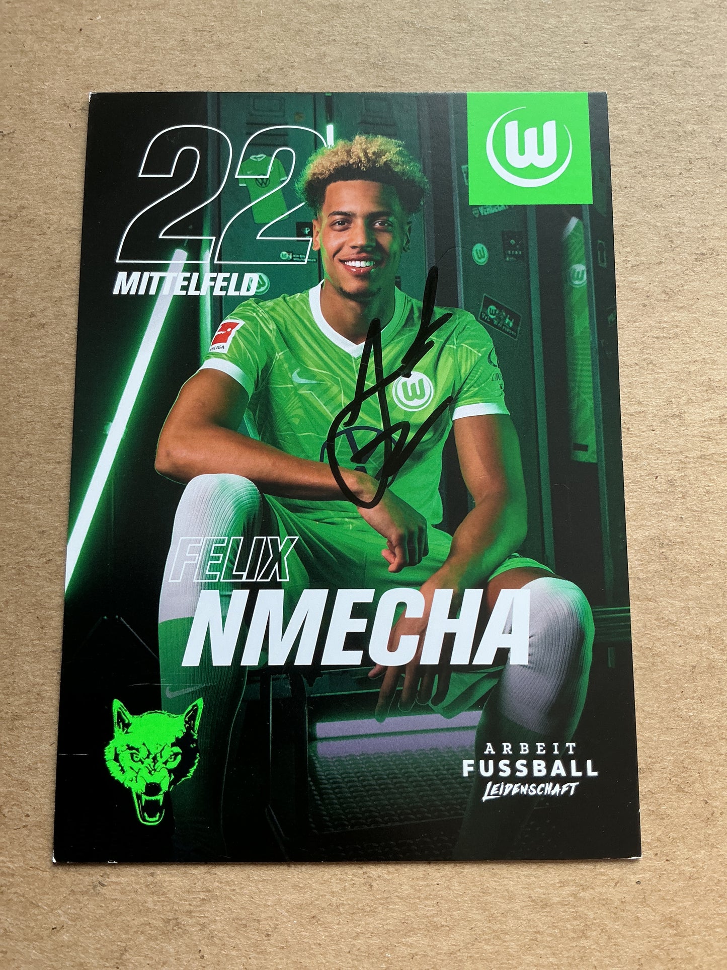 Felix Nmecha, Germany 🇩🇪 VfL Wolfsburg 2021/22 hand signed