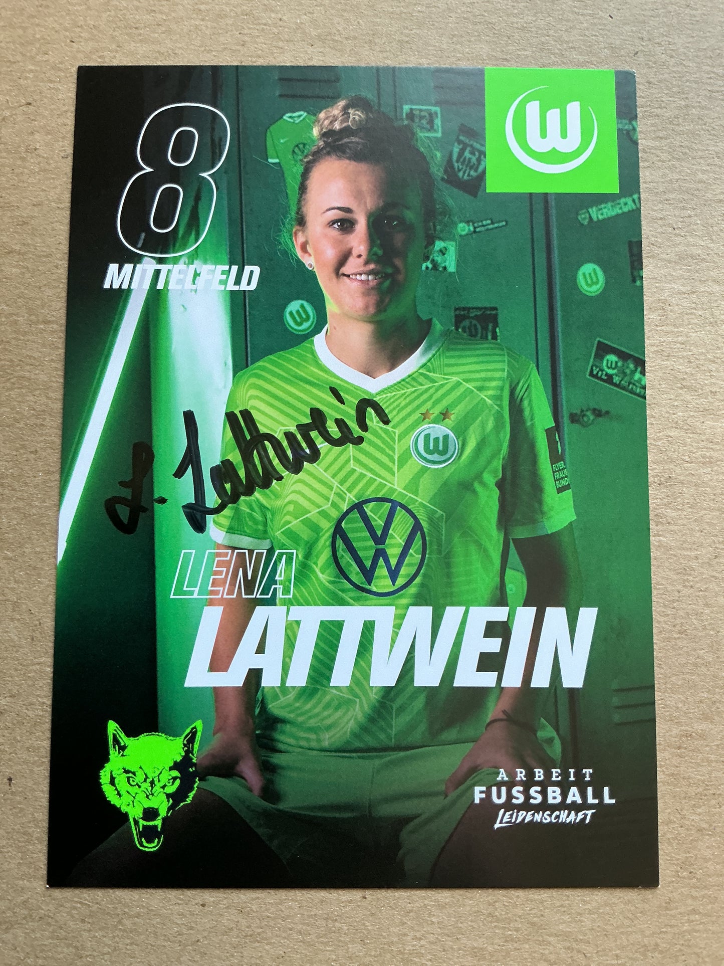 Lena Lattwein, Germany 🇩🇪 VfL Wolfsburg 2021/22 hand signed
