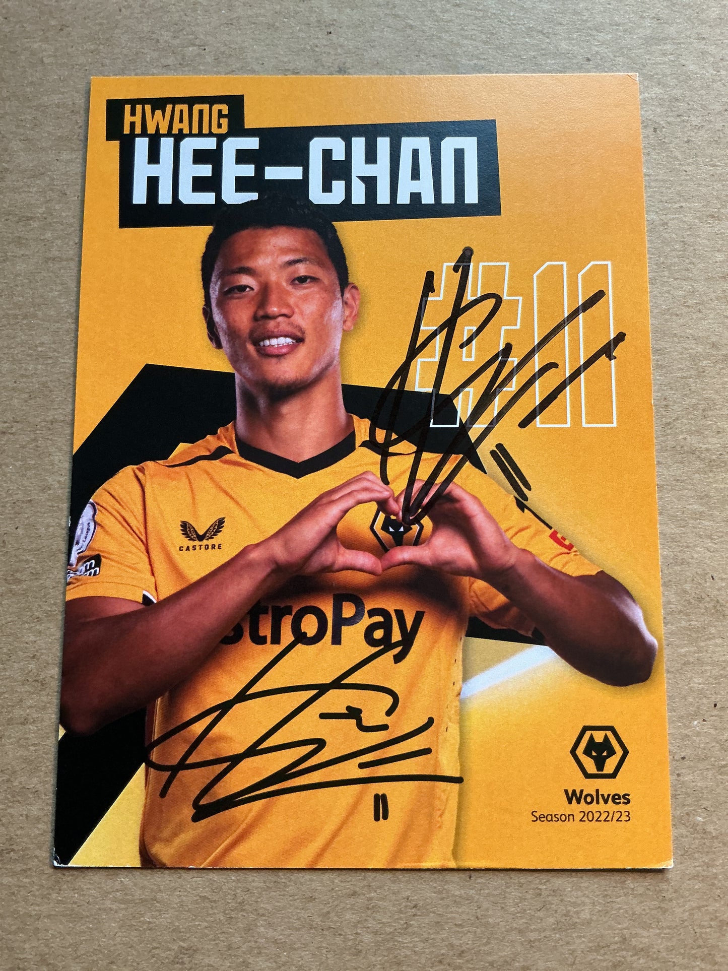 Hwang Hee-chan, South Korea 🇰🇷 Wolverhampton Wanderers 2022/23 hand signed