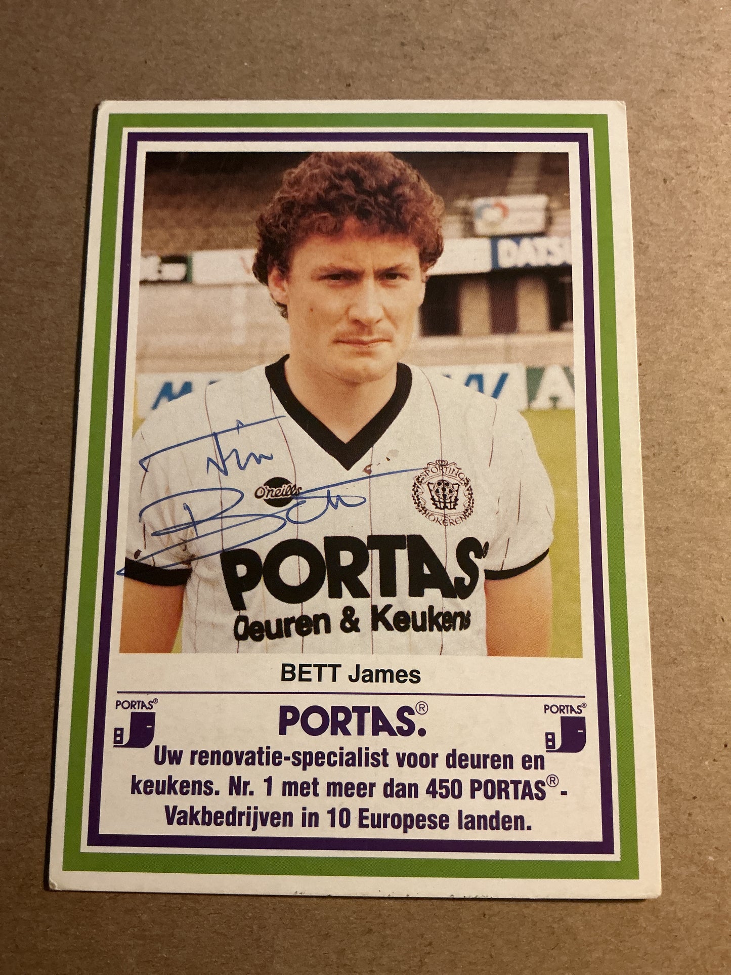 Jim Bett, Scotland 🏴󠁧󠁢󠁳󠁣󠁴󠁿 KSC Lokeren 1983/84 hand signed