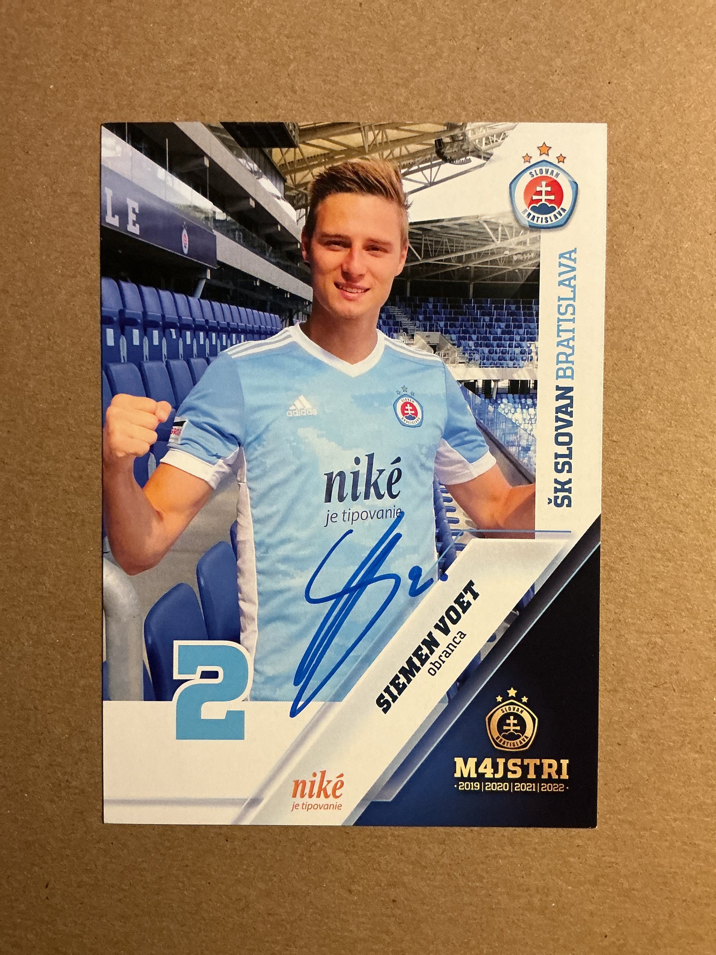 Siemen Voet, Belgium 🇧🇪 ŠK Slovan Bratislava 2022/23 hand signed