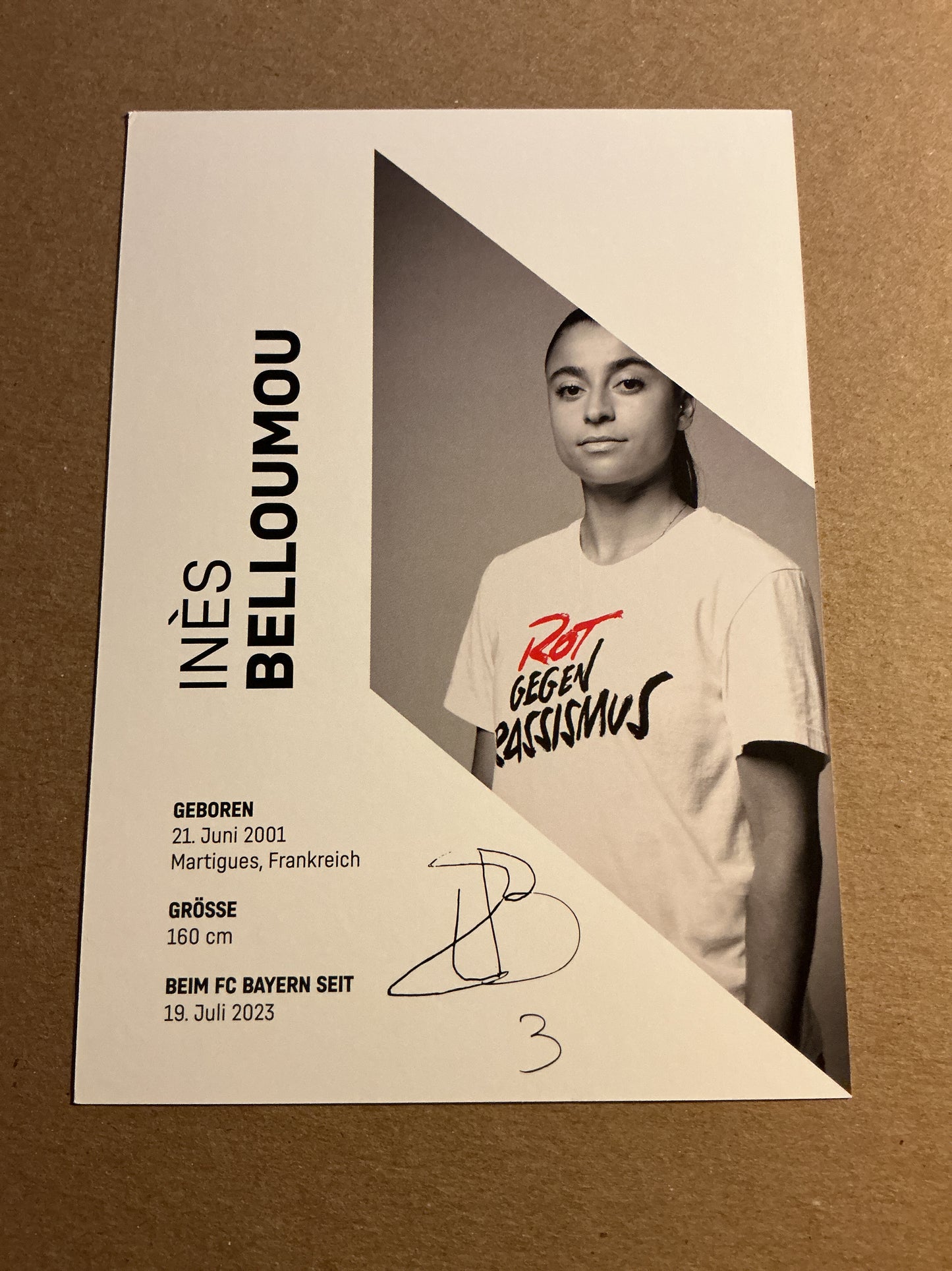 Inès Belloumou, France 🇫🇷 FC Bayern München 2023/24 hand signed