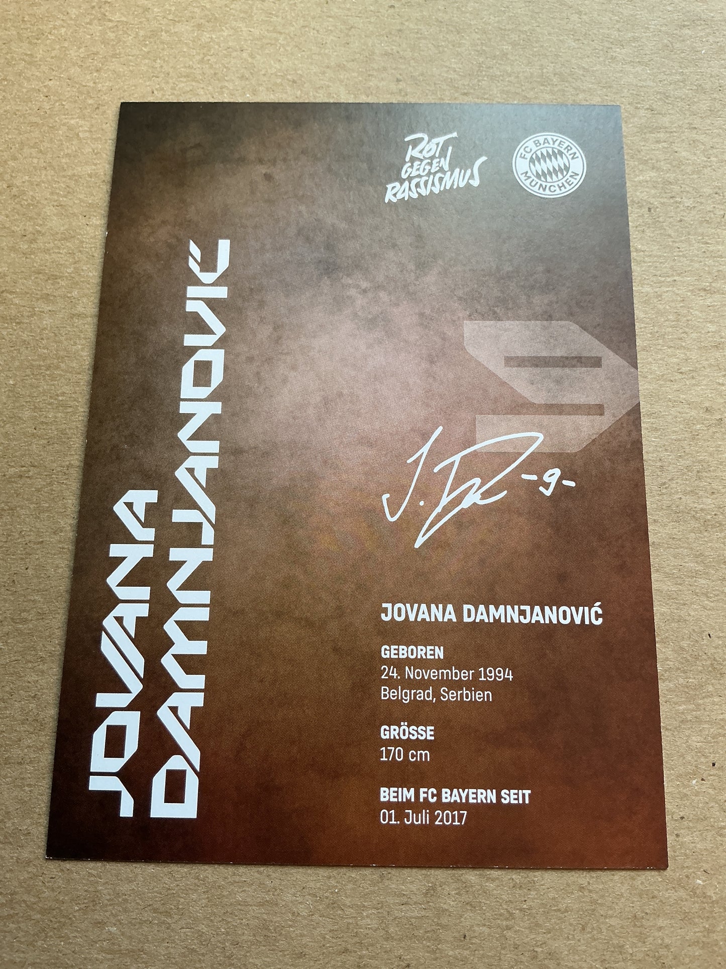 Jovana Damnjanovic, Serbia 🇷🇸 FC Bayern Munich 2024/25 hand signed