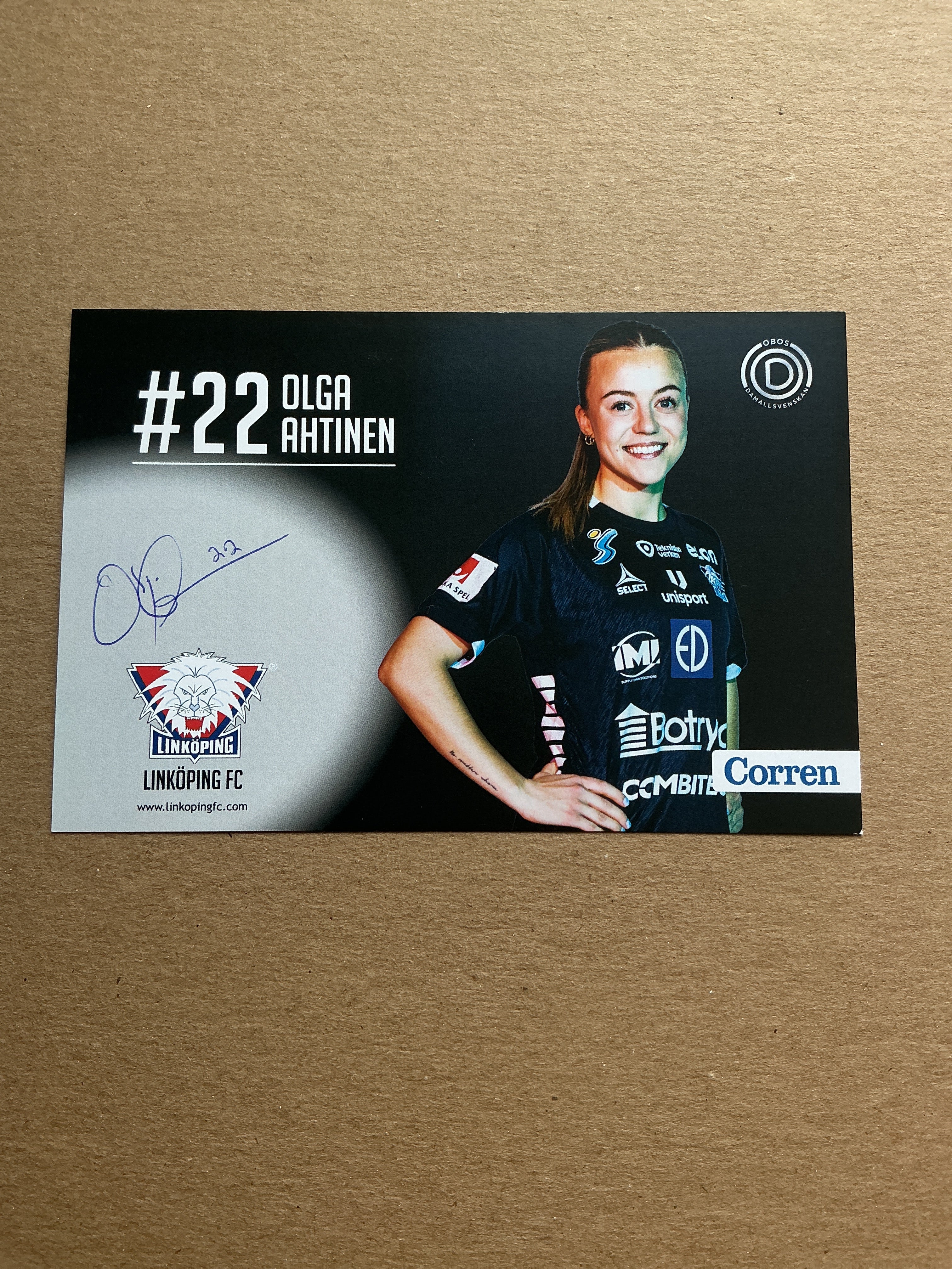 FINLANDS PAPER サイン入り Olga Ahtinen, Finland 🇫🇮 Linköping FC 2021/22 hand signed