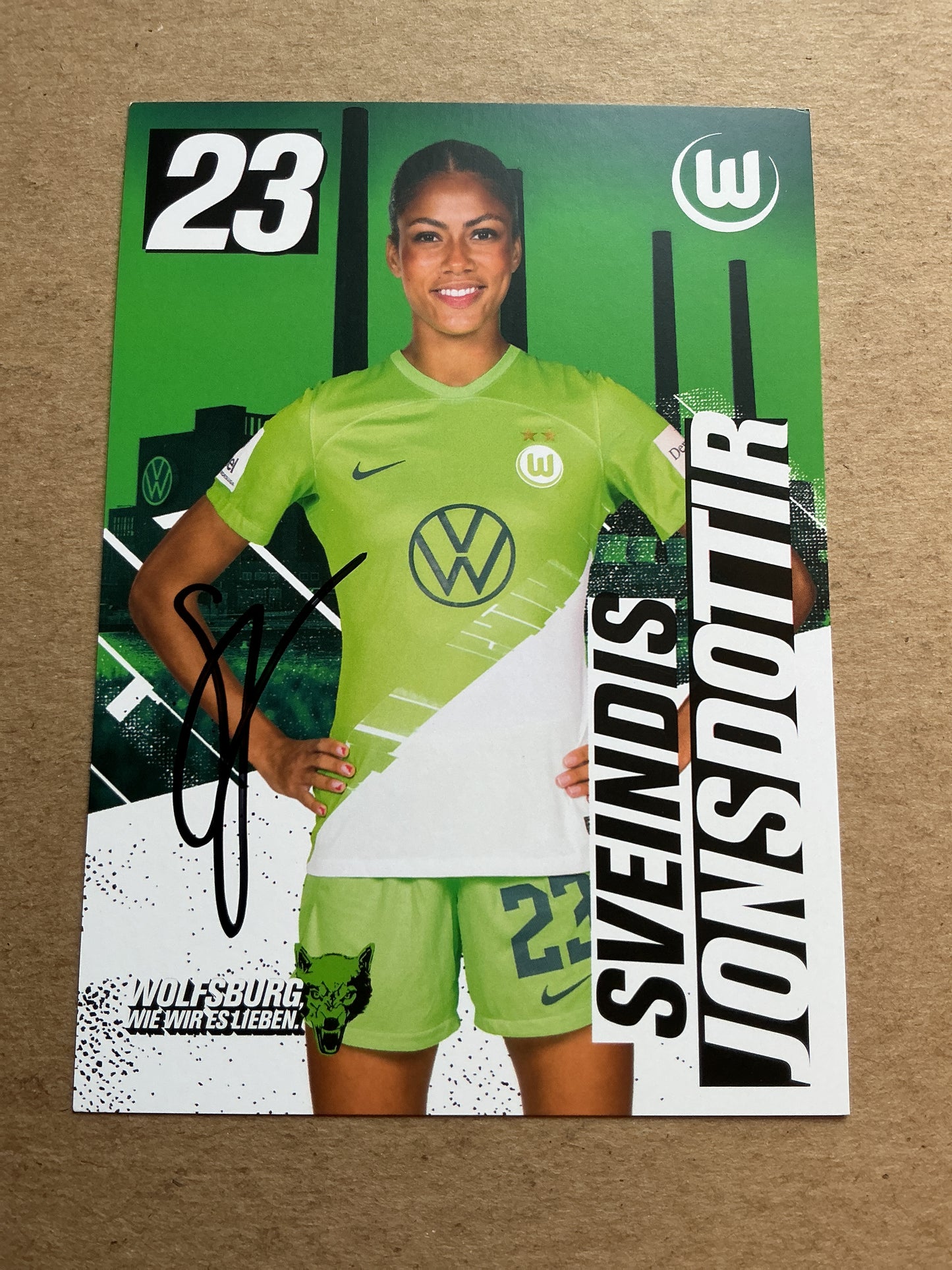 Sveindis Jonsdottir, Iceland 🇮🇸 VfL Wolfsburg 2023/24 hand signed