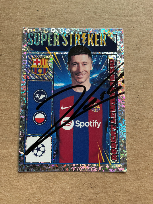 Robert Lewandowski, Poland 🇵🇱 FC Barcelona 2023/24 Topps hand signed
