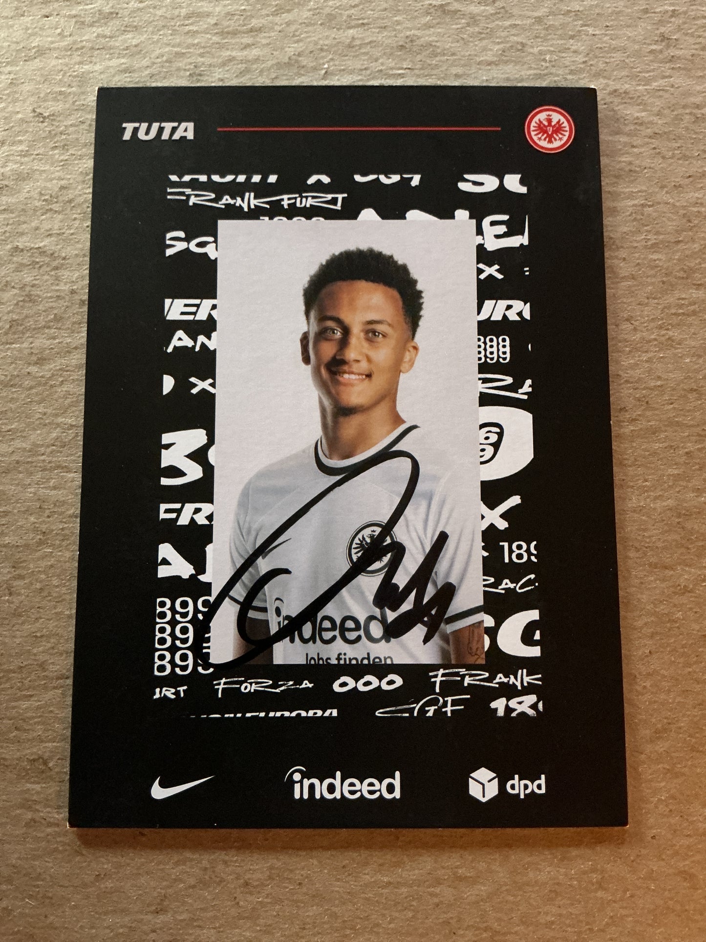 Tuta, Brazil 🇧🇷 Eintracht Frankfurt 2022/23 hand signed