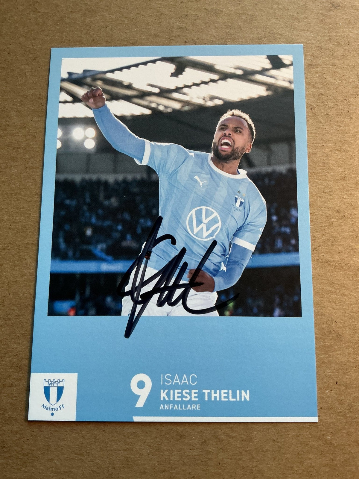 Isaac Kiese Thelin, Sweden 🇸🇪 Malmö FF 2023/24 hand signed - Autographs-World