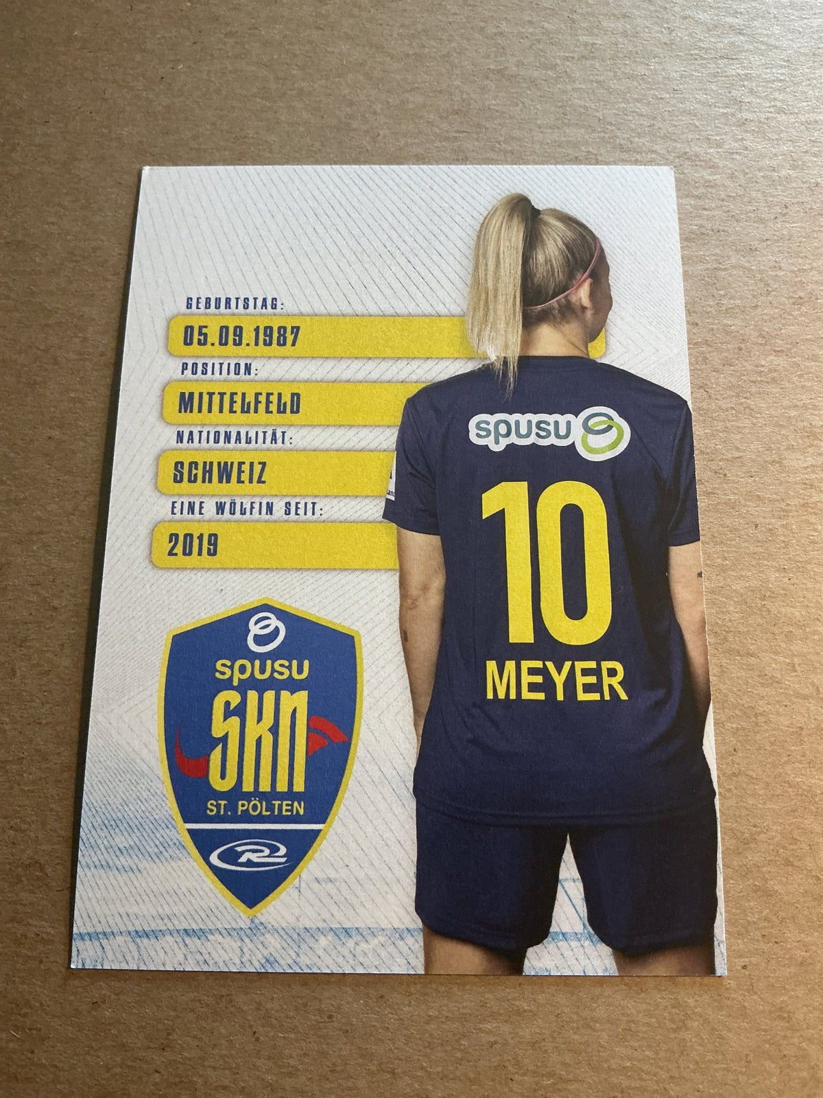 Isabelle Meyer, Switzerland 🇨🇭 SKN St. Pölten 2024/25 hand signed - Autographs-World