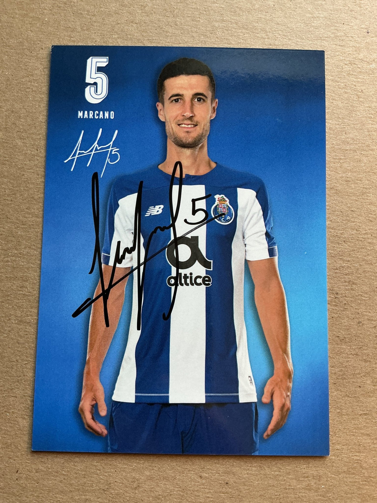 Iván Marcano, Spain 🇪🇸 FC Porto 2019/20 hand signed - Autographs-World