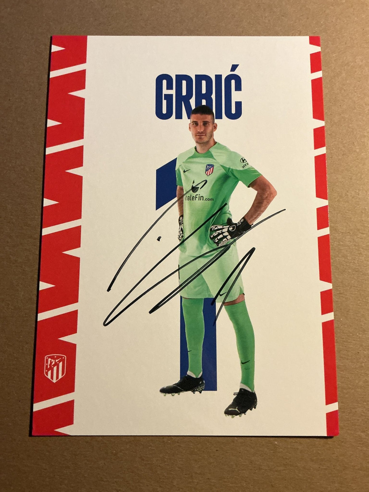 Ivo Grbić, Croatia 🇭🇷 Atletico Madrid 2022/23 hand signed - Autographs-World