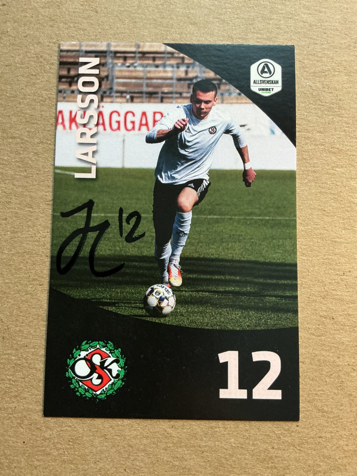 Jake Larsson, Sweden 🇸🇪 Örebro SK 2021/22 hand signed - Autographs-World